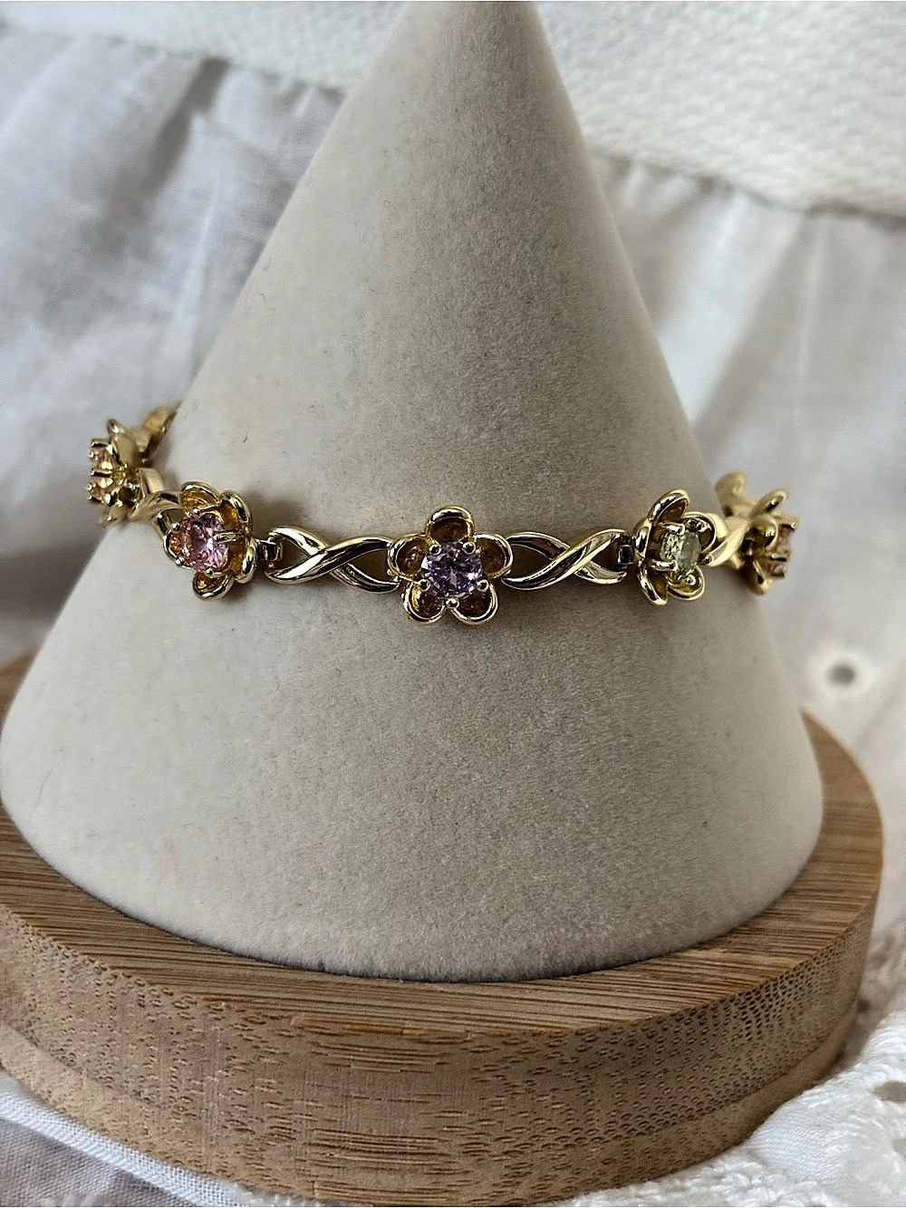 Gold-Tone Colorful Floral Bracelet